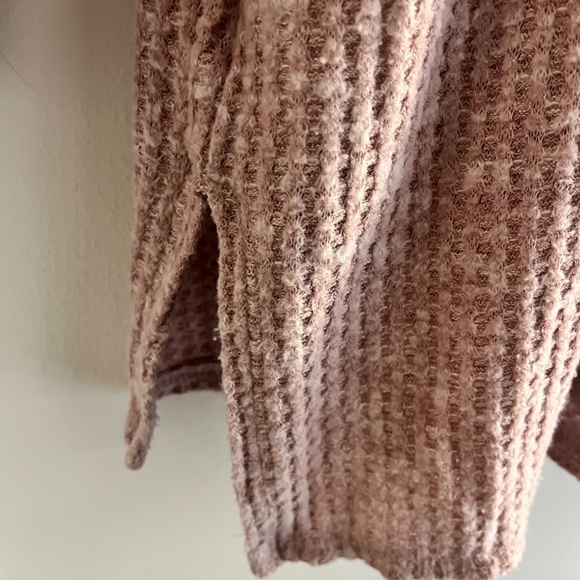 American Eagle Waffle long sleeve top - Picture 4 of 4